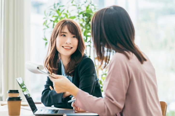 就業後も営業担当がサポート。心強いフォロー体制。_feature3