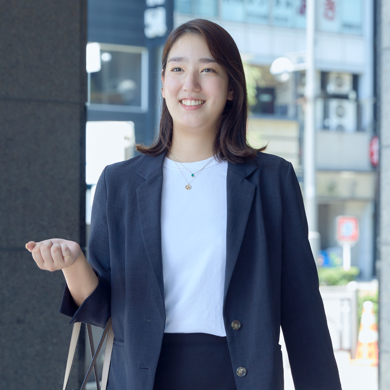 石川 愛里